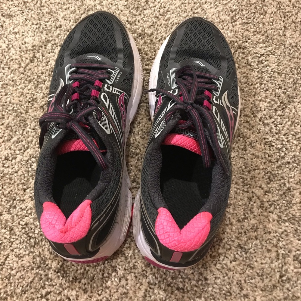 Saucony Omni 15